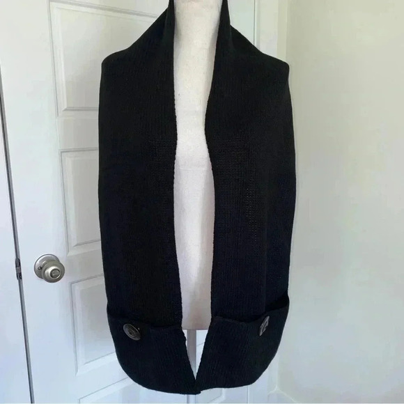 ACRYLIC Knit Scarf with Hand Pockets - Picture 3 of 7